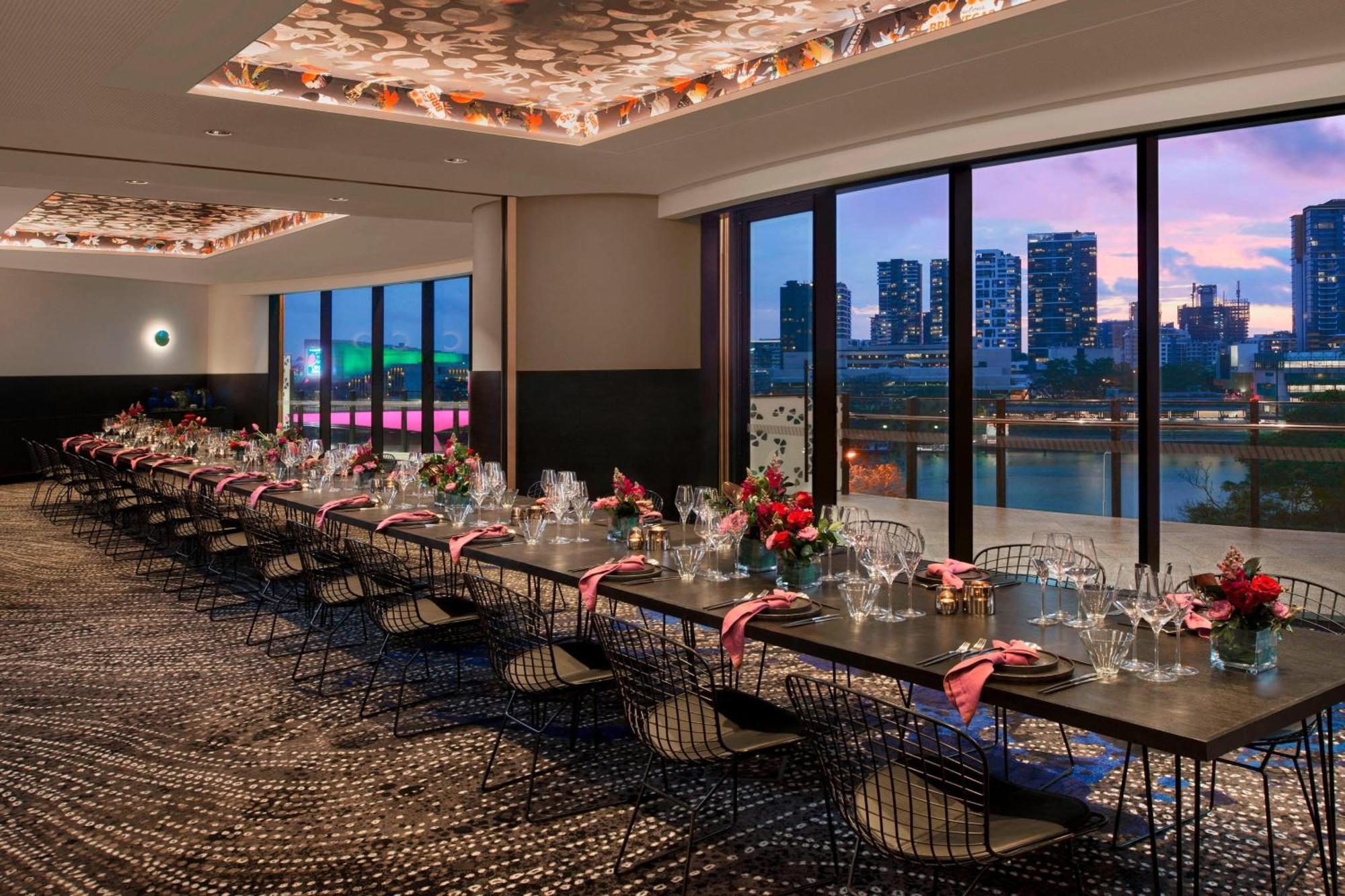 W Brisbane Hotel Eksteriør billede The Riverbank