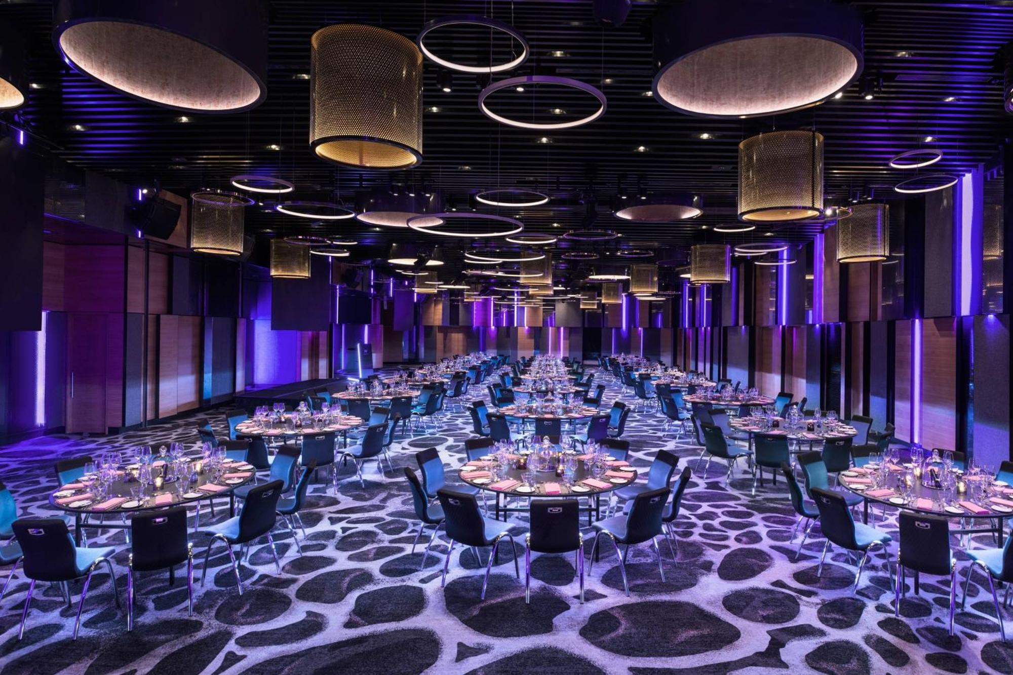 W Brisbane Hotel Eksteriør billede The ballroom at the MGM National Harbor